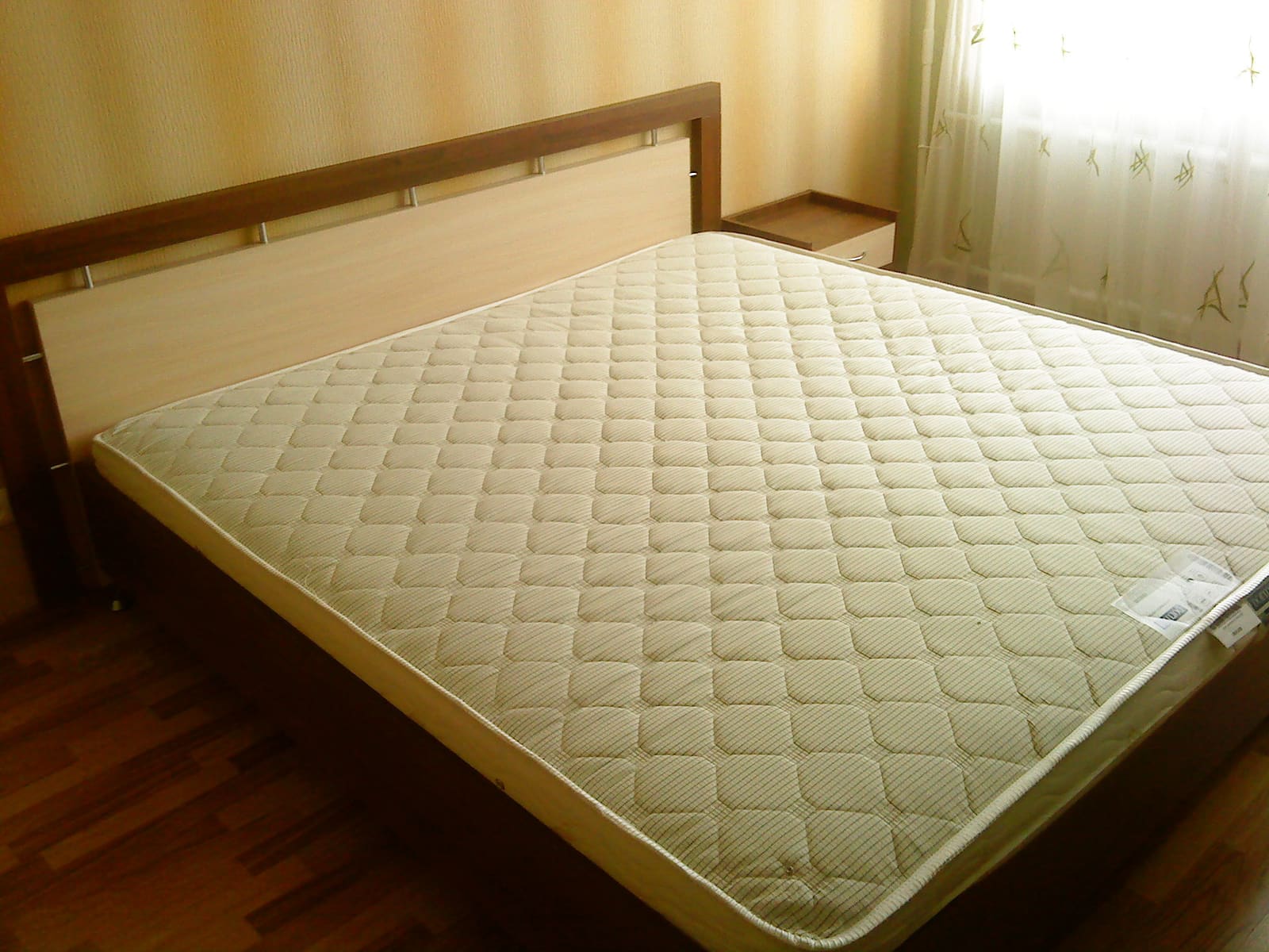Miegamojo baldai pagal užsakymą, darbas Nr. 2